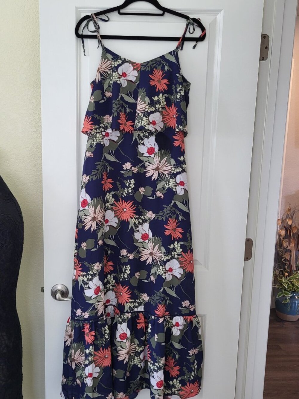 Banana Republic Floral Layered Maxi Dress Navy Pink Ruffle Tie Strap Size 2